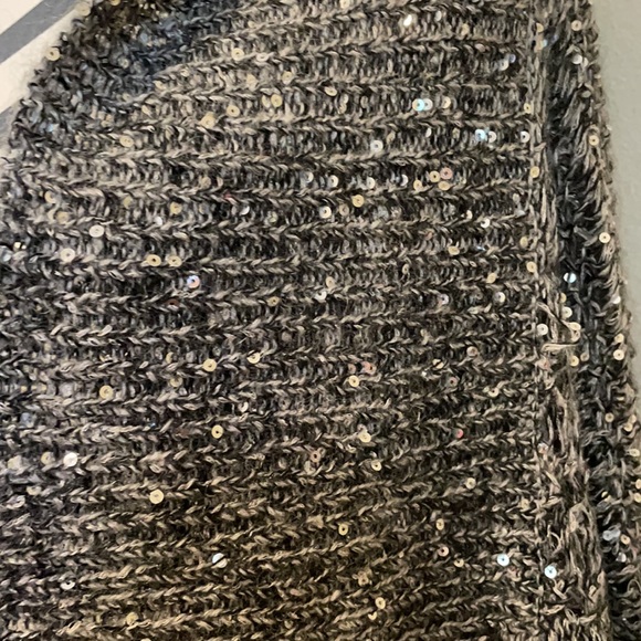Express Sequin Cardigan - Picture 2 of 5